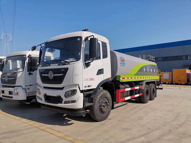 東風(fēng)22方灑水車